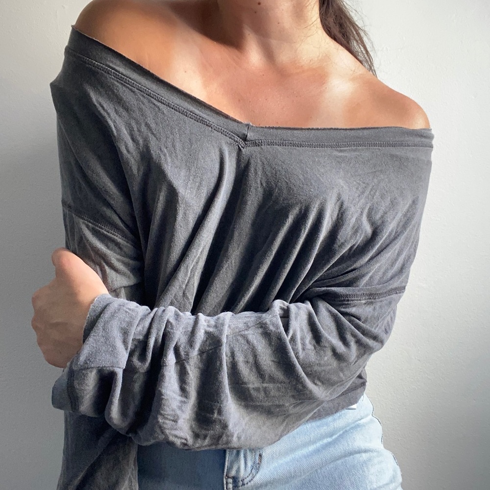 Gray long sleeve blouse